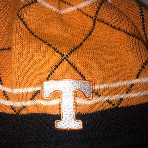 Tennessee Volunteers beanie with pom and tassels - Picture 2 of 3